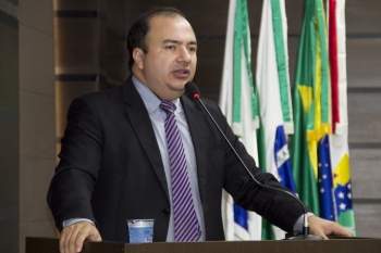 João Paulo defendeu a condensação das leis para facilitar a vida dos usuários