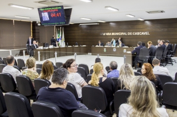 Servidores do Judiciário acompanharam a votação da Moção