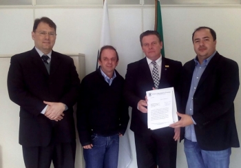 Na Advocacia geral da União (AGU) ofício foi recebido por Paulo Roberto Dunaiski