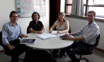 Vereador Mazutti com as representantes do município e o contabilista Rafael de Lorenzo