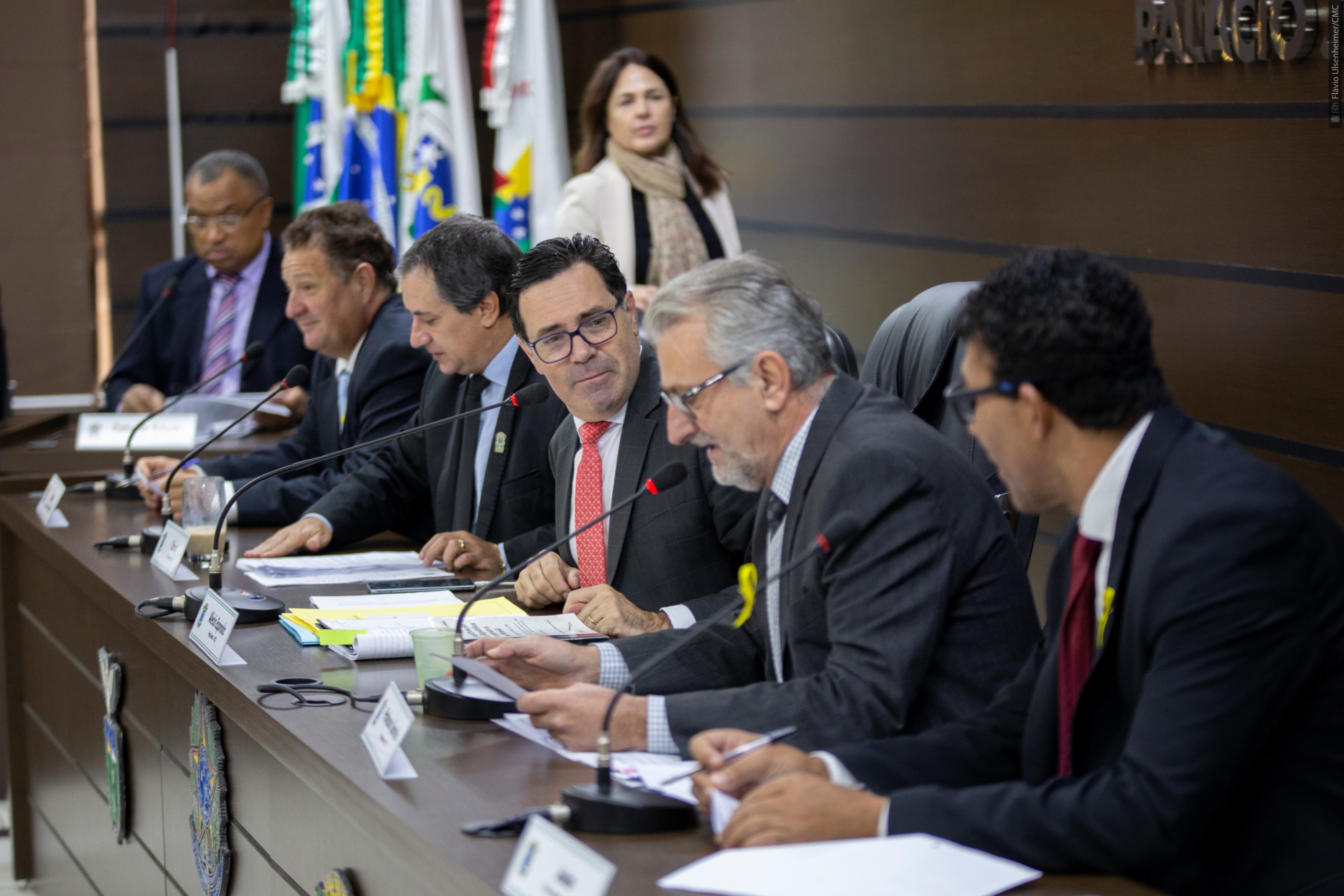 Saiba como foram as votações em 16 de maio de 2022