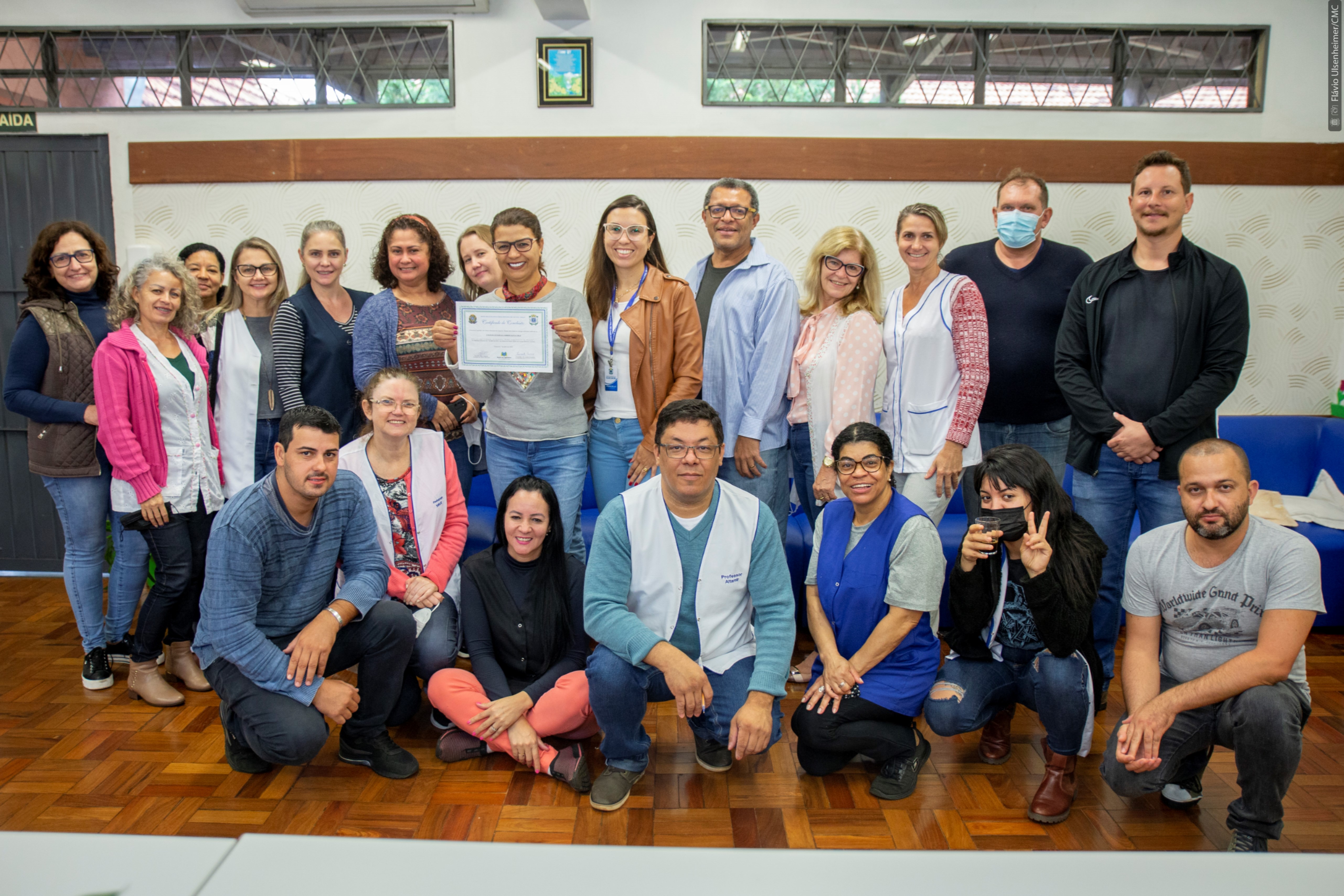 Escola do Legislativo explica funcionamento da Câmara a alunos da rede estadual