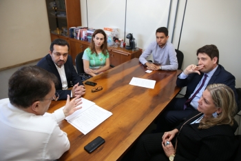 Olavo participa da reunião na Prefeitura para articular implantação da justiça restaurativa