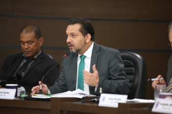 Olavo viu inconsistências no projeto da Prefeitura e agora aponta incoerência na aprovação da emenda