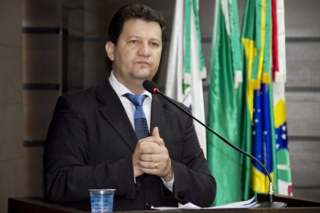 Vereador Romulo Quintino cobra o cumprimento da leii