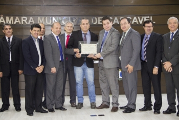 Pesquisador da Fostoetanolamina foi homenageado pela Câmara