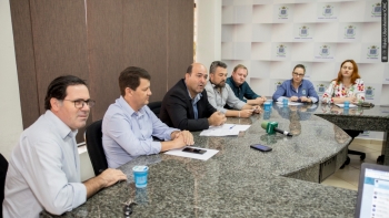 “Não podemos permitir que esse hospital simplesmente feche as portas nos próximos dez dias”, disse Josué de Souza na coletiva