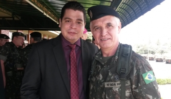 Gugu Bueno com o general Polsin,que deixou o comando da Brigada|