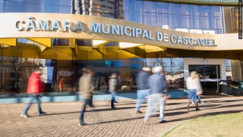 A Reforma Administrativa proposta pretende desmontar o serviço público e afetaria a população, acreditam os vereadores