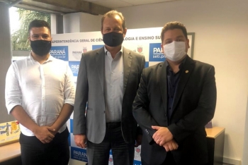 Edson Souza (esq.), o superintendente Aldo Bona (centro) e Gugu Bueno (dir.)