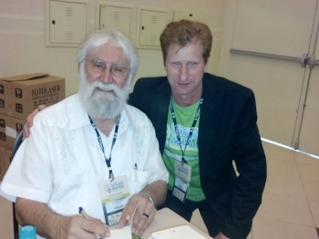 Vereador com palestrante do evento, Leonardo Boff