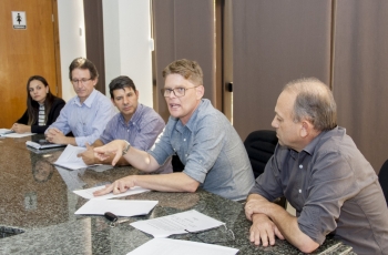 Secretário de Saúde detalha parceria para vereadores